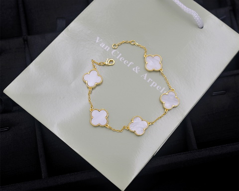 VanCleef & Arpels Bracelet-12